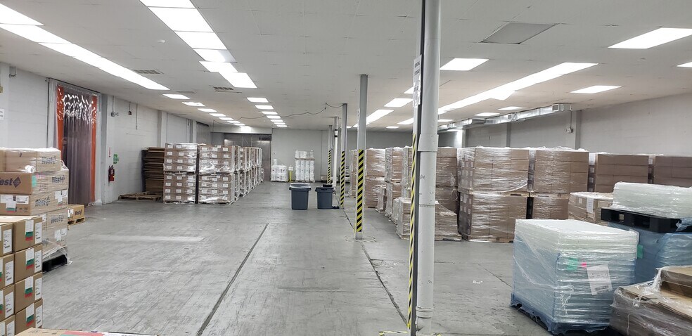 More Photos Of 123 Larned St, Syracuse Manufacturing For Lease