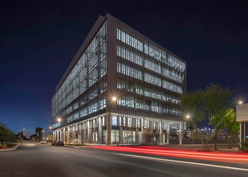 More Photos Of 850 N 5th St, Phoenix Medical For Lease