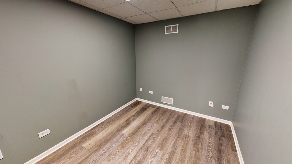 More Photos Of 1208 Lisle Plz, Lisle Medical For Lease