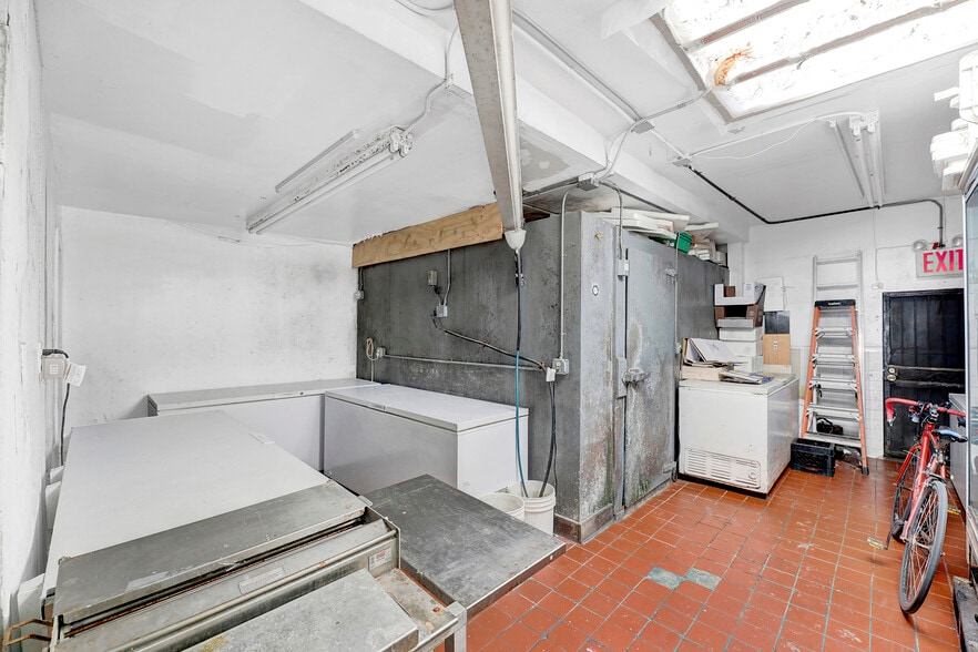 More Photos Of 184 Avenue U, Brooklyn Storefront Retail Residential For Sale