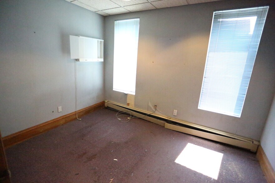 More Photos Of 117 70th St, Brooklyn Office Residential For Lease