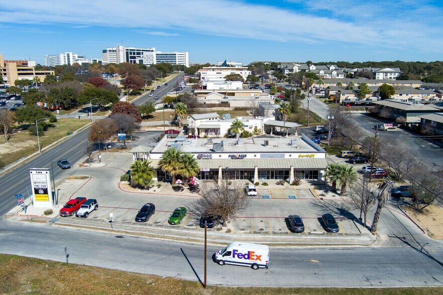 More Photos Of 7302 Louis Pasteur Dr, San Antonio Storefront For Lease