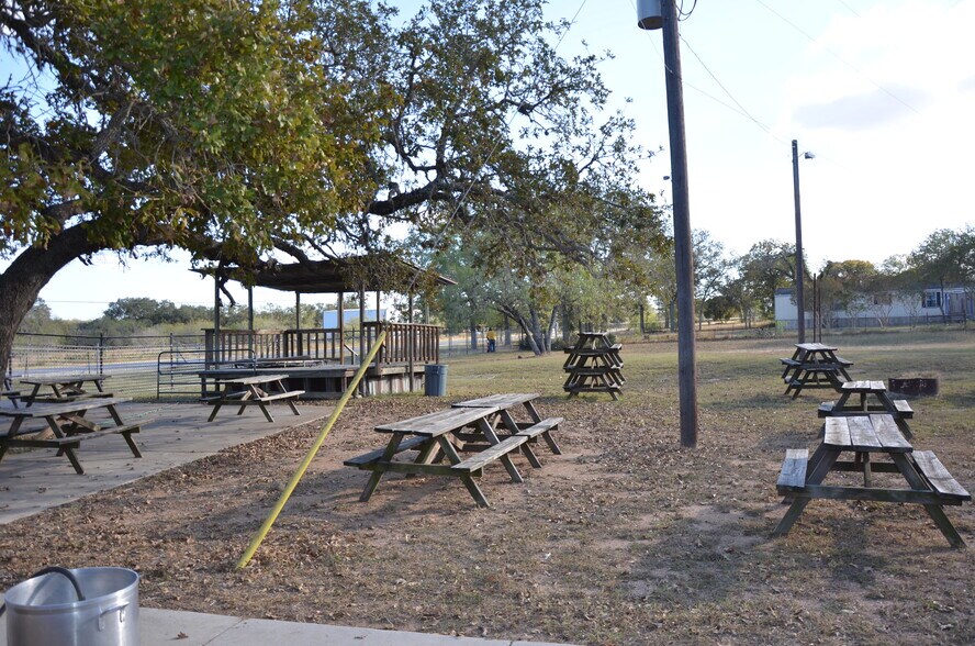 More Photos Of 2239 FM 3432, Adkins Freestanding For Sale