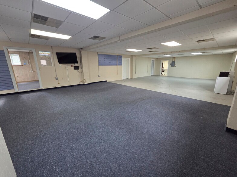 More Photos Of 1709 Philadelphia Pike, Wilmington Freestanding For Lease