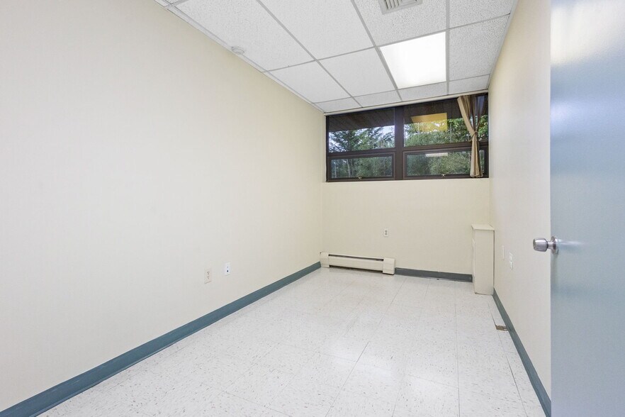 More Photos Of 311 N Midland Ave, Nyack Medical For Lease