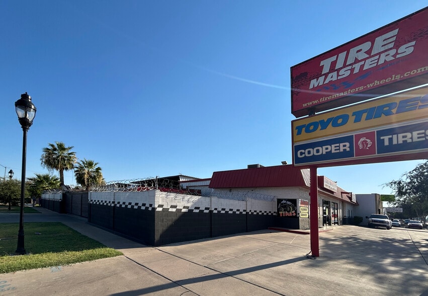 More Photos Of 6001 W Glendale Ave, Glendale Auto Repair For Sale