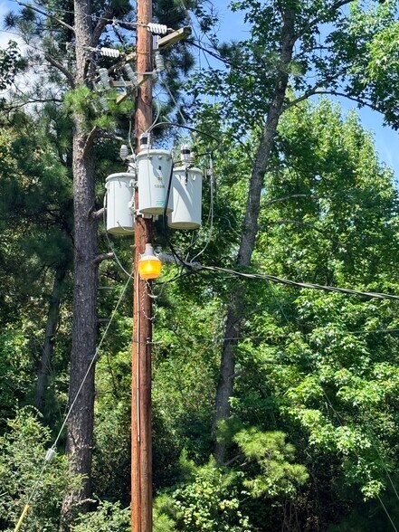 More Photos Of 1310 Commerce St, Marshall Light Distribution For Sale