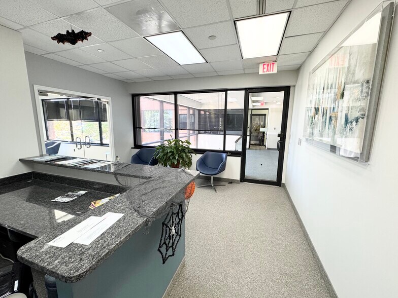 More Photos Of 6800 Backlick Rd, Springfield Office For Lease