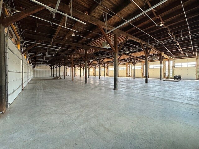 More Photos Of 207 Monroe St N, Hudson Warehouse For Sale