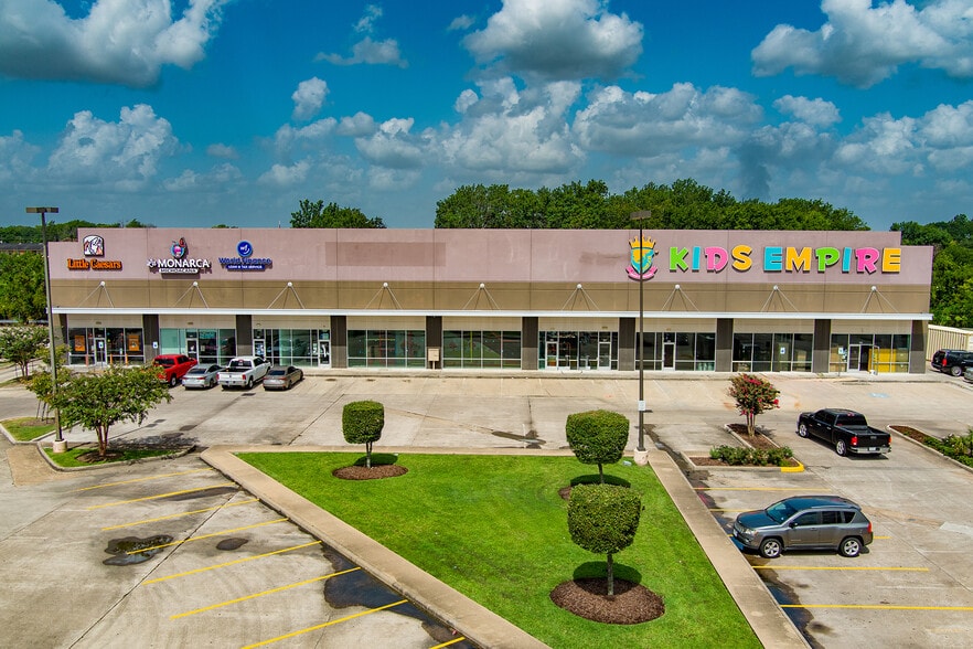 Primary Photo Of 10404 Gulf Fwy, Houston Storefront For Sale
