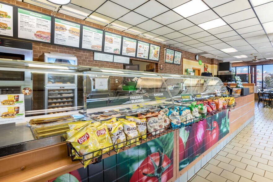 More Photos Of 140 Country Center Dr, Pagosa Springs Storefront For Sale