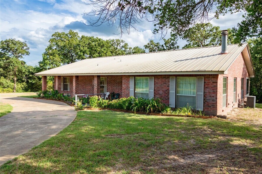 Primary Photo Of 1213 Lakeland Loop, Hilltop Lakes Specialty For Sale