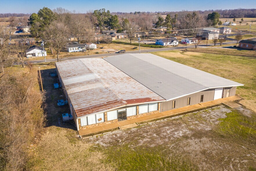 Primary Photo Of 1009 N Washington Ave, Brownsville Warehouse For Lease