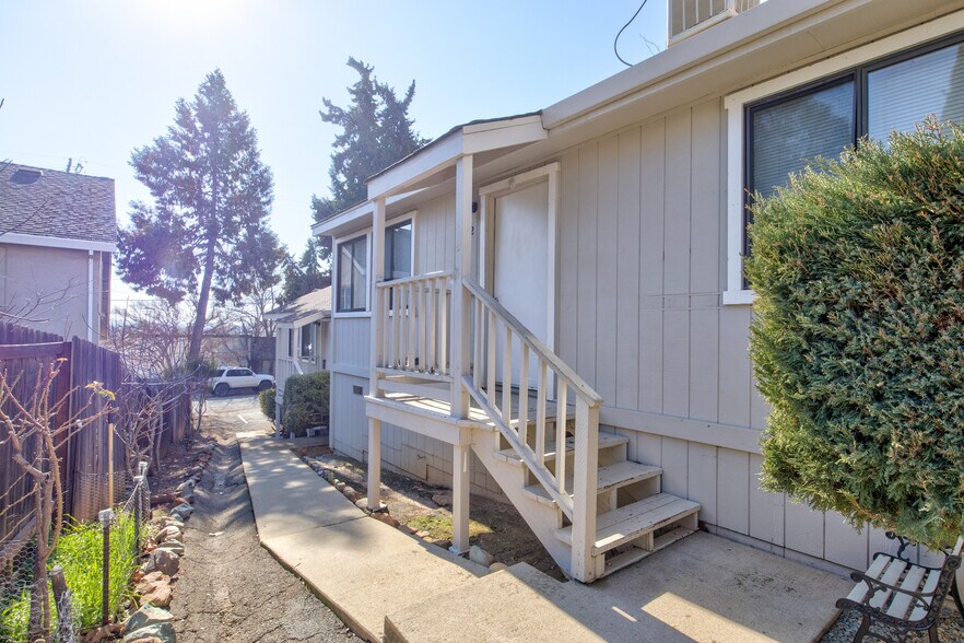 More Photos Of 9363 Landrum St, Plymouth Apartments For Sale