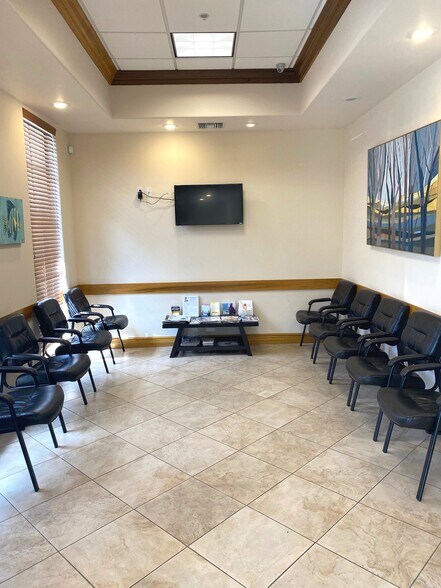 More Photos Of 14131 Metropolis Ave, Fort Myers Medical For Lease