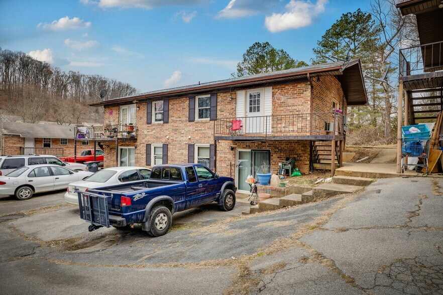 More Photos Of 908 Chadwick Dr, Kingsport Apartments For Sale