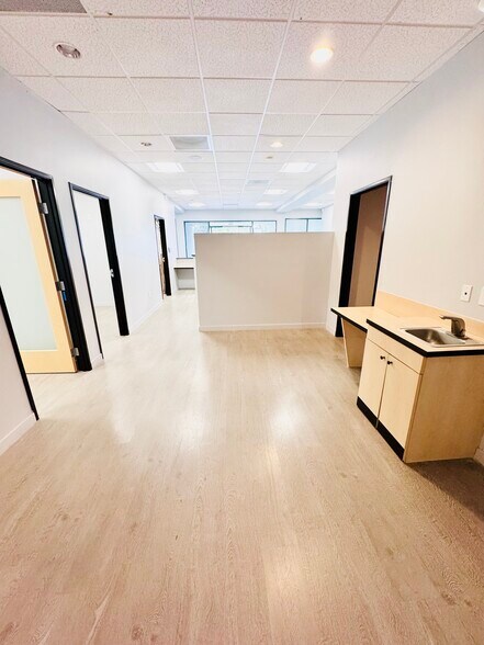 More Photos Of 588-590 Washington Blvd, Marina Del Rey Freestanding For Lease
