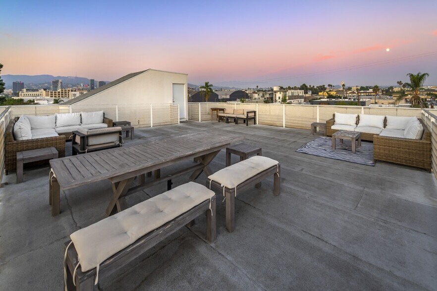 More Photos Of , Los Angeles Unknown For Sale