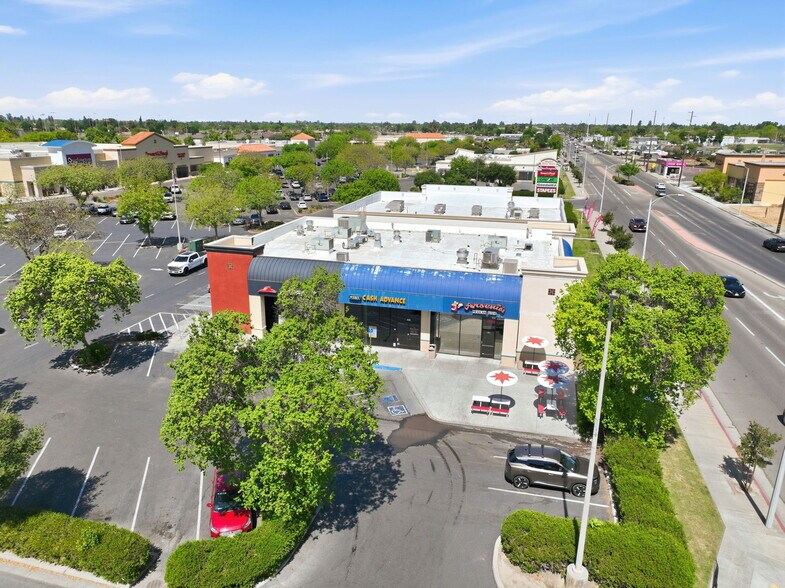 More Photos Of 410 N 11th Ave, Hanford General Retail For Sale