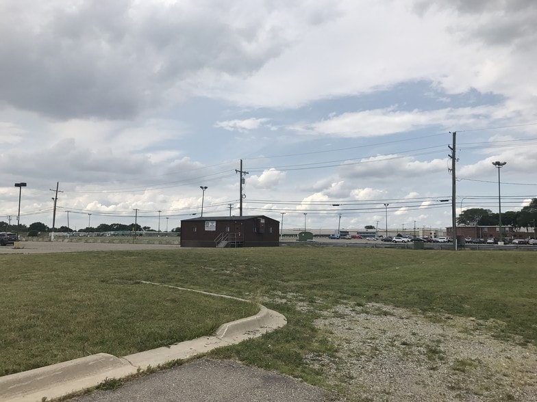 More Photos Of 24095 Vance Ave, Hazel Park Land For Sale