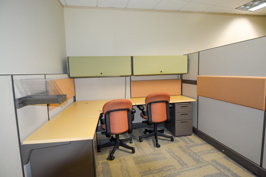 More Photos Of 888 Dayton St, Yellow Springs Warehouse For Lease