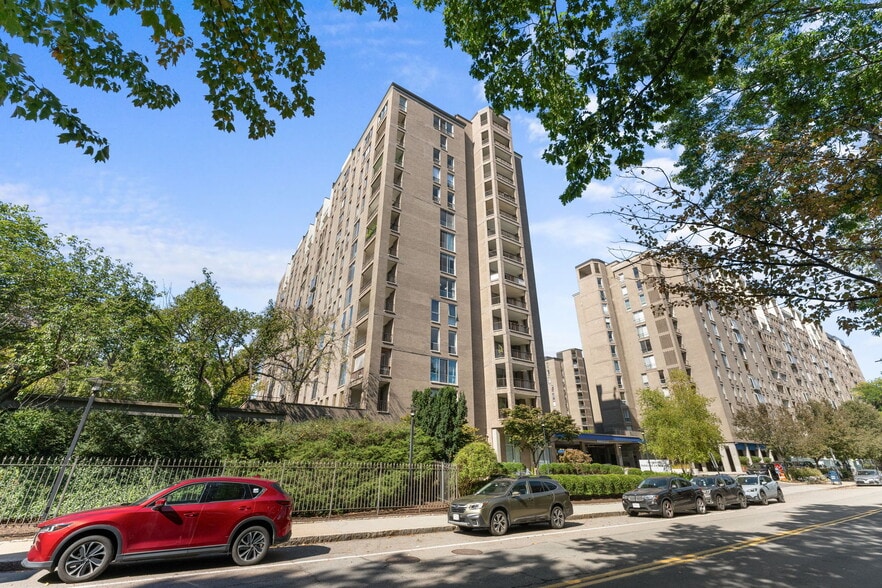 More Photos Of 77 Pond Ave, Brookline Apartments For Sale