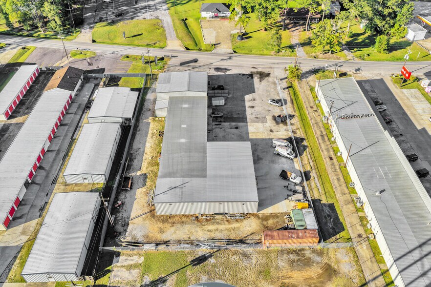 More Photos Of 55 W Chance Rd, Lumberton Warehouse For Lease