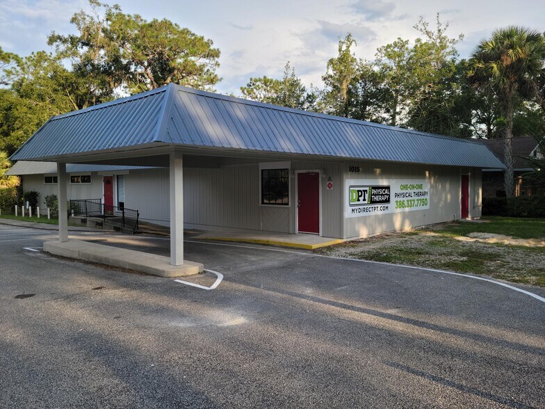 Primary Photo Of 1015 N Stone St, Deland Medical For Lease