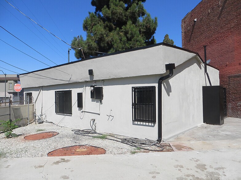 More Photos Of 5436 S Broadway, Los Angeles Storefront For Sale