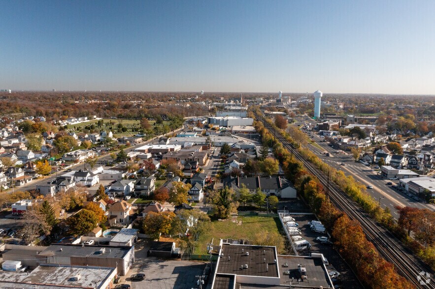 More Photos Of 33 Park Pl, Lynbrook Land For Sale