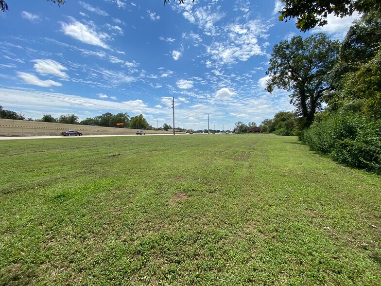 More Photos Of Hwy 90, Richmond Land For Sale