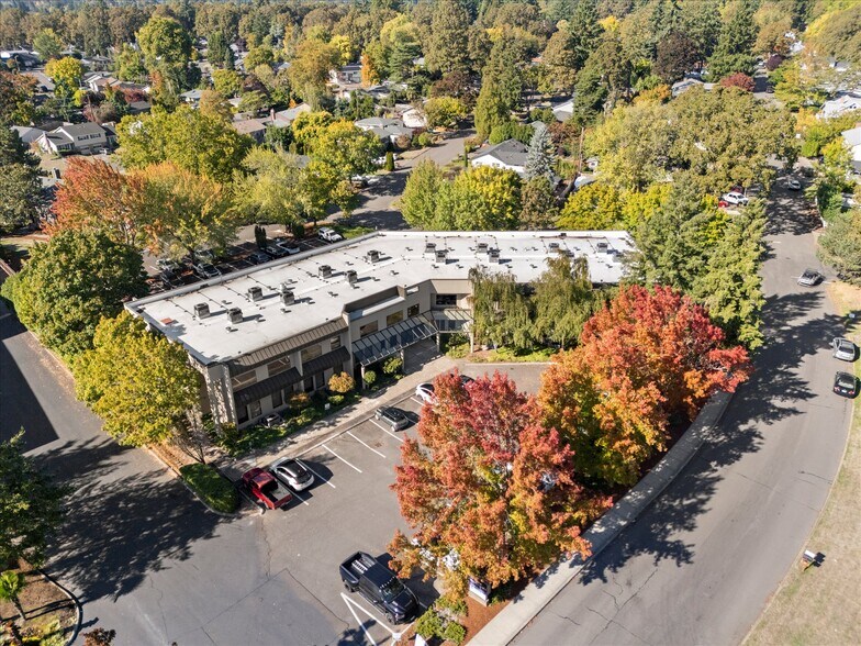 More Photos Of 13370 NW Westlawn Ter, Portland Office For Sale