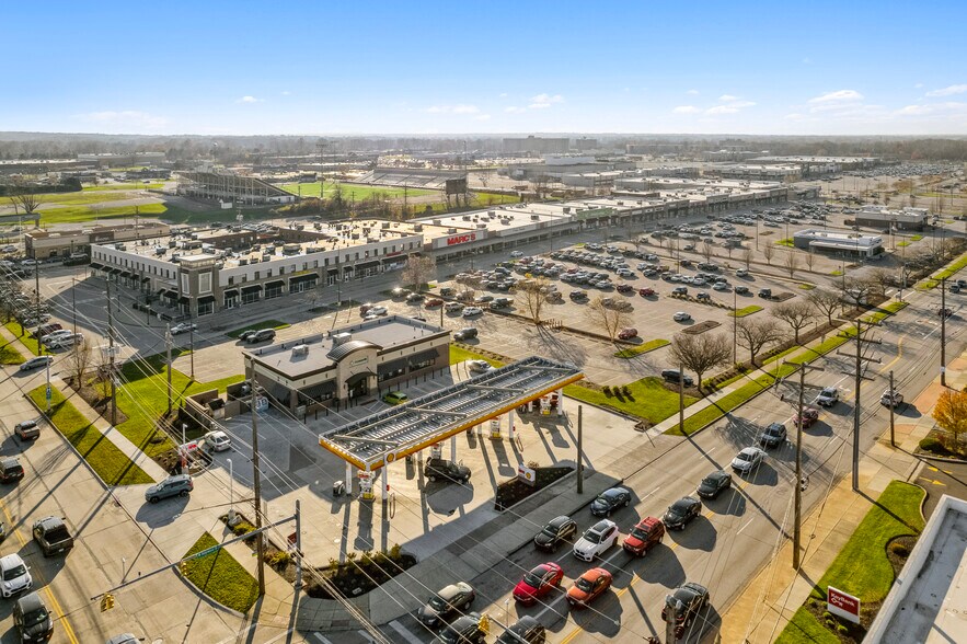 More Photos Of 8001 W Ridgewood Dr, Parma Unknown For Lease