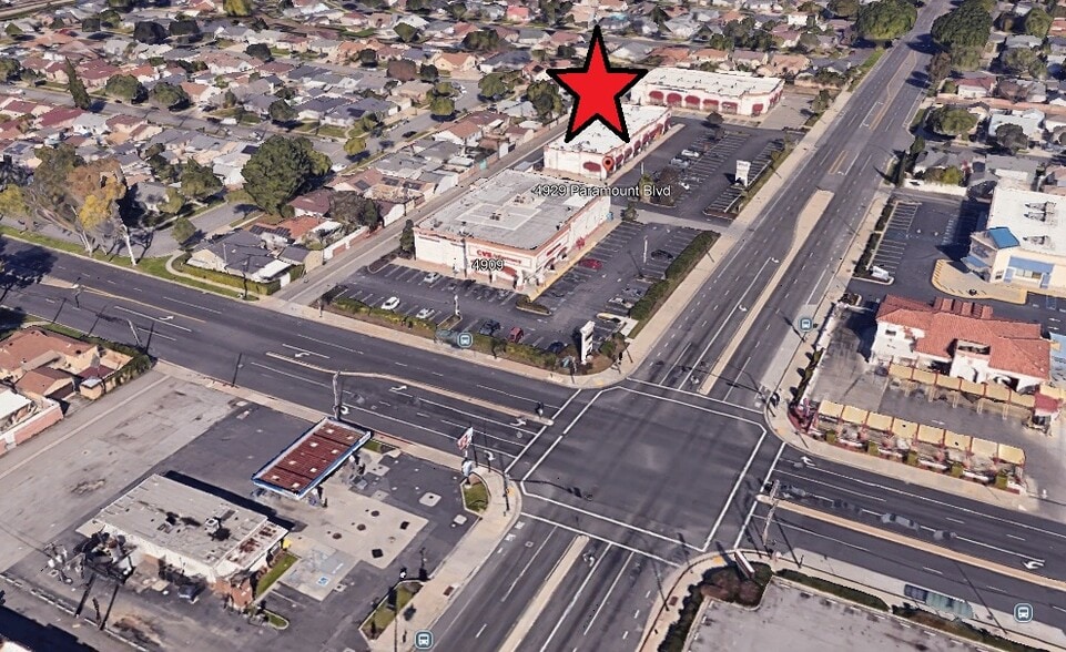 More Photos Of 4909-4957 Paramount, Lakewood Unknown For Lease