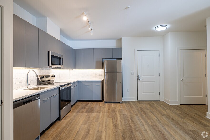 More Photos Of 10 W Westfield Ave W, Roselle Park Apartments For Lease