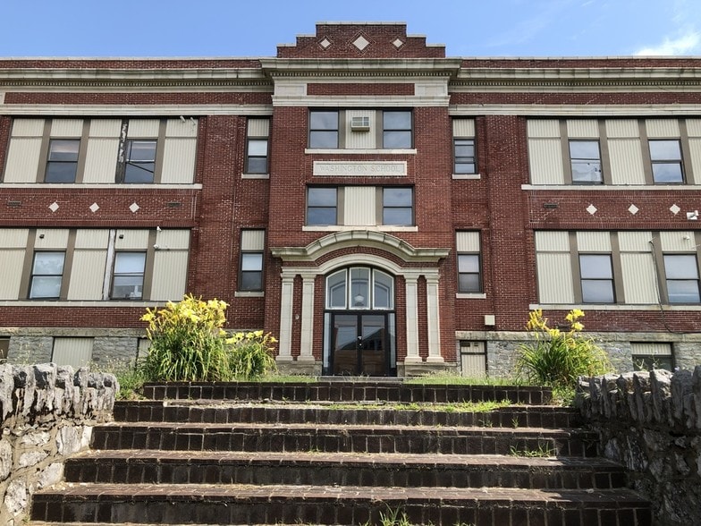 More Photos Of 920 W Washington St, Hagerstown Office For Sale