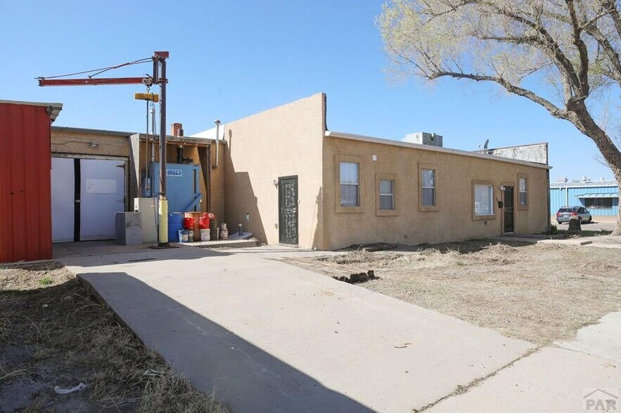 More Photos Of 600 E 11th St, Pueblo Auto Repair For Sale