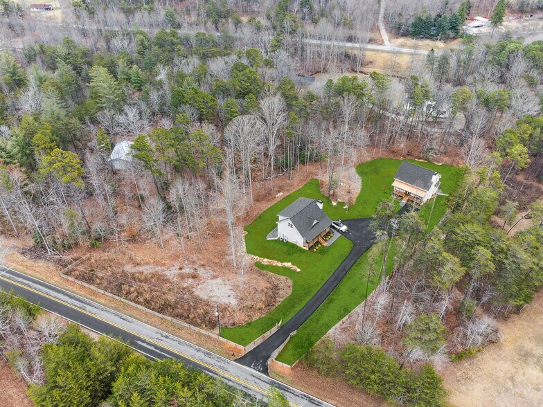 More Photos Of 1300 Preacher Campbell Rd, Clarkesville Multifamily For Sale