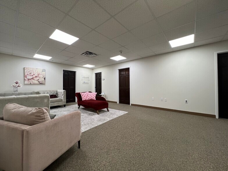 More Photos Of 90 N Broadway, Irvington Office For Lease