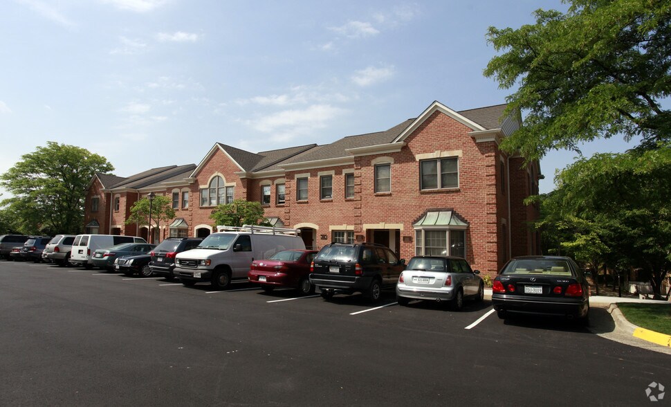 Primary Photo Of 4216 Evergreen Ln, Annandale Medical For Sale