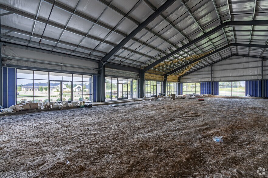 More Photos Of 124 Ernest R. Kouma Blvd, Radcliff Storefront For Lease