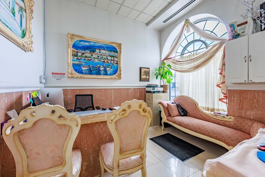 More Photos Of 3237 S Harlem Ave, Berwyn Specialty For Sale