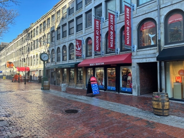 Primary Photo Of 27 Clinton st, Boston Storefront Retail Office For Sale