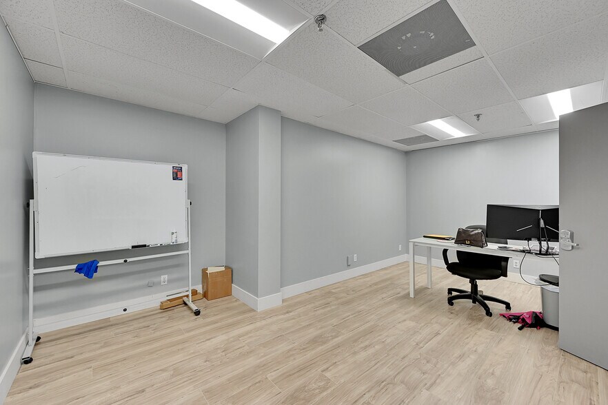 More Photos Of 895 SW 30th Ave, Pompano Beach Unknown For Lease