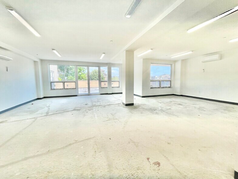 More Photos Of 150-30 12th Ave, Whitestone Apartments For Sale