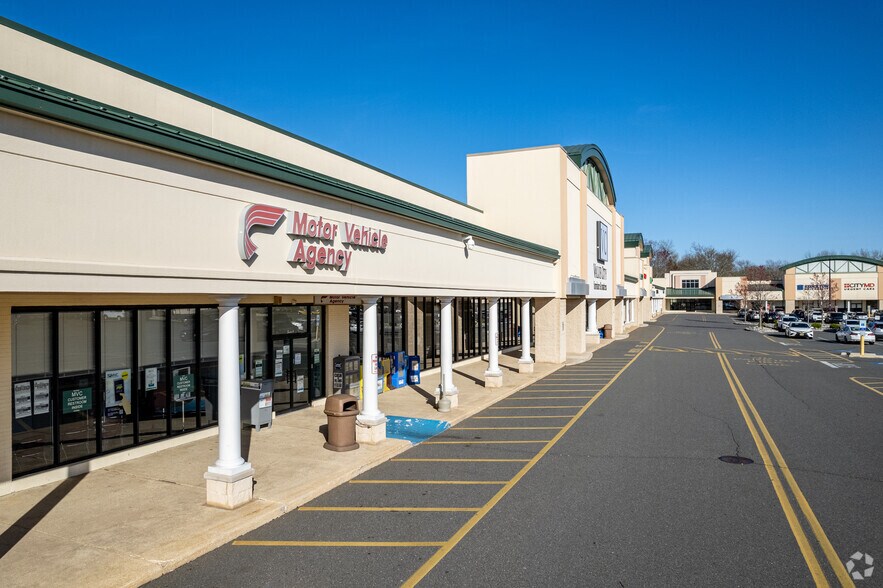 More Photos Of 712 E Bay Ave, Manahawkin Unknown For Lease