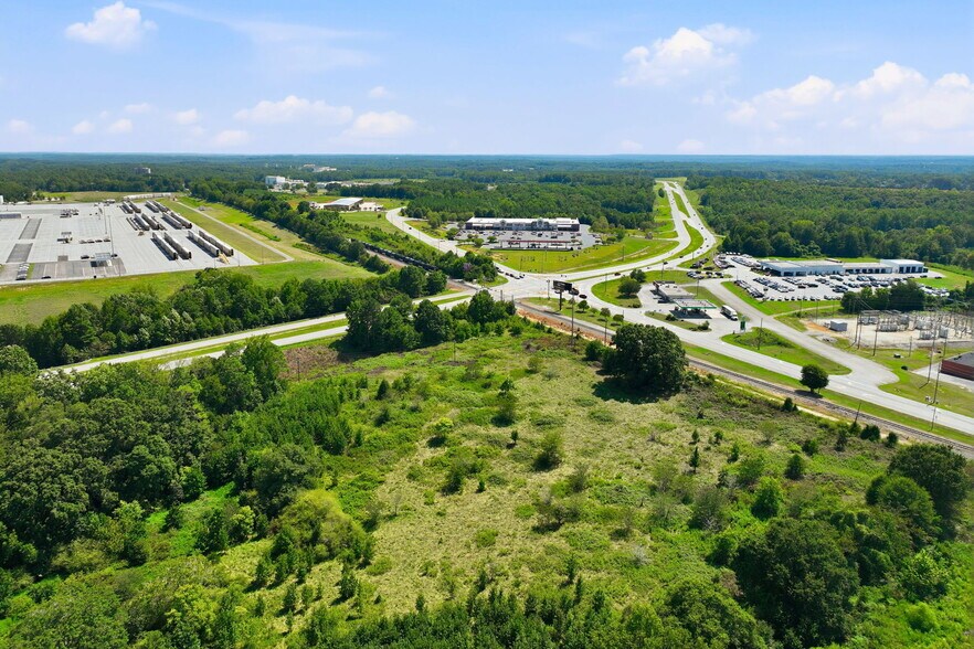 More Photos Of Hwy 441 and South Elm Street, Commerce Land For Sale