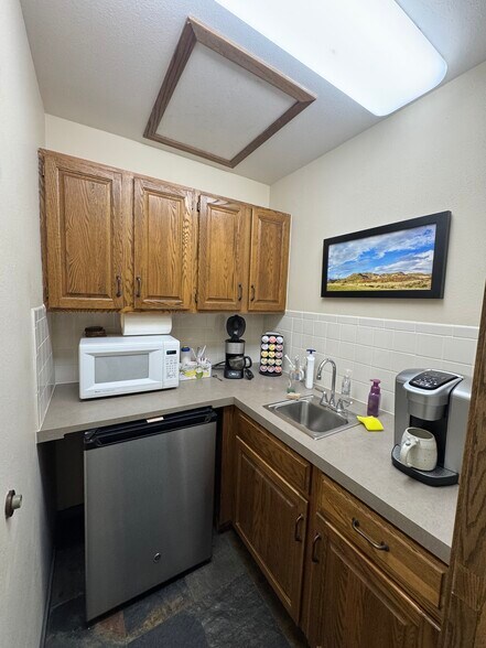 More Photos Of 1136 E Stuart St, Fort Collins Office For Sale
