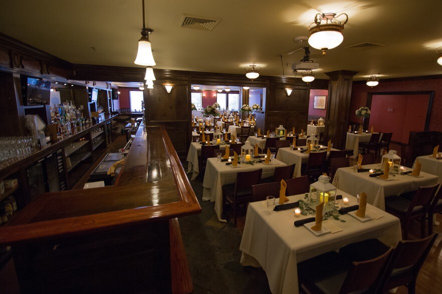 More Photos Of 310 N 2nd St, Harrisburg Restaurant For Sale