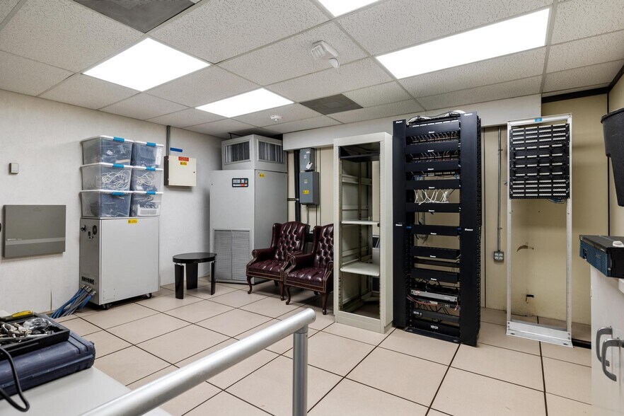 More Photos Of 15055 SW 122nd Ave, Miami Office For Sale
